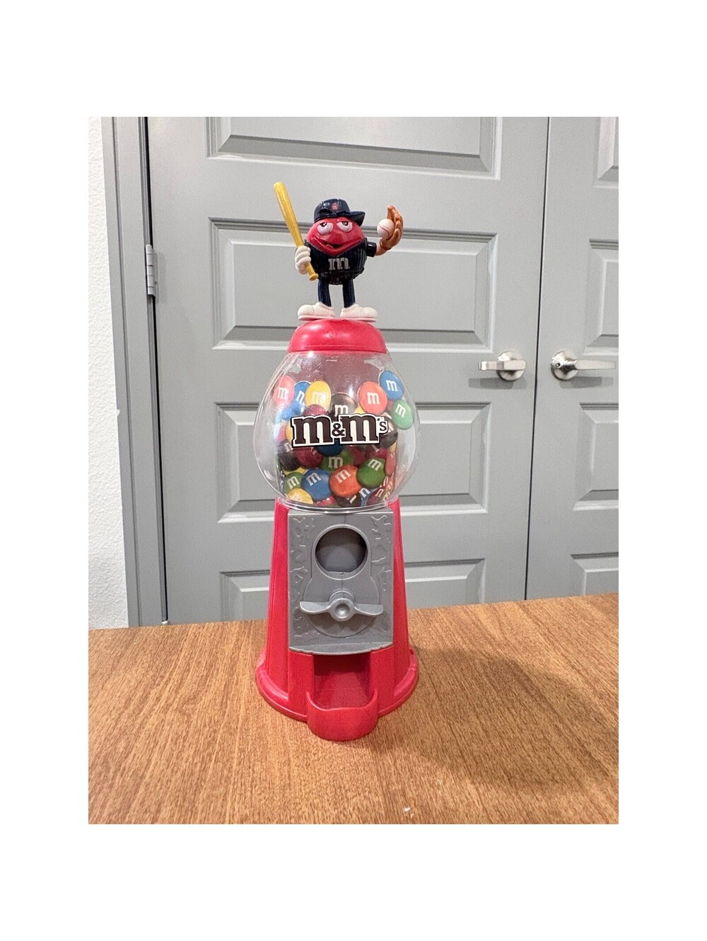 2012 M&M's Baseball Player Candy Dispenser Coin Bank Collectible Novelty
